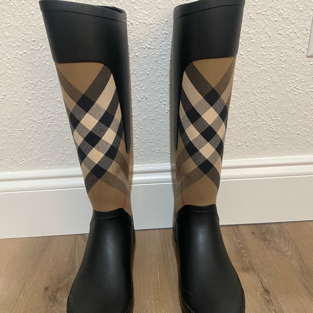 Burberry Clemence Rain boots
